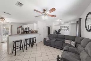 10214 Buena Park Dr, Houston, TX 77089 - Photo 5