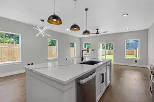 1030 Reverend B J Lewis Dr, Houston, TX 77088 - Photo 7
