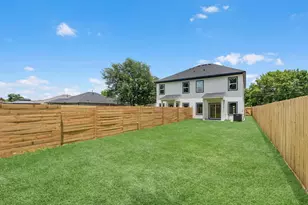1030 Reverend B J Lewis Dr, Houston, TX 77088 - Photo 27