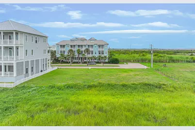 1833 Seaside Drive, Galveston, TX 77550 - Photo 5
