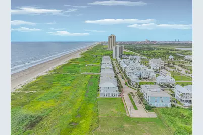 1833 Seaside Drive, Galveston, TX 77550 - Photo 9