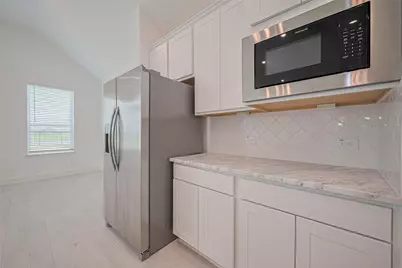 2911 Golden Isle Drive, Texas City, TX 77568 - Photo 13