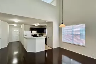 10623 Sugar Trace Dr, Sugar Land, TX 77498 - Photo 11