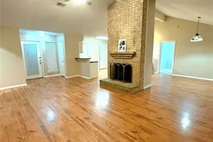 1014 Stoneleigh Ct, Tomball, TX 77375 - Photo 3