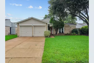 10023 Kirkwren Drive, Houston, TX 77089 - Photo 1