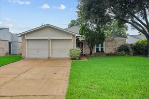 10023 Kirkwren Dr, Houston, TX 77089 - Photo 1