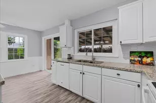10023 Kirkwren Dr, Houston, TX 77089 - Photo 13