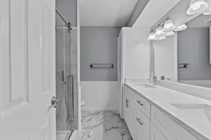 10023 Kirkwren Dr, Houston, TX 77089 - Photo 19