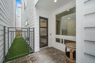 1217 Crockett St, Houston, TX 77007 - Photo 3