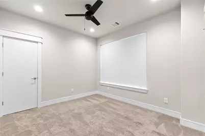 2511 Des Chaumes Street, Houston, TX 77026 - Photo 11