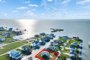 3813 Tradewinds Dr, Galveston, TX 77554 - Photo 9