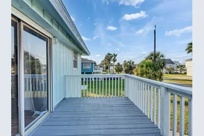 3813 Tradewinds Drive, Galveston, TX 77554 - Photo 37