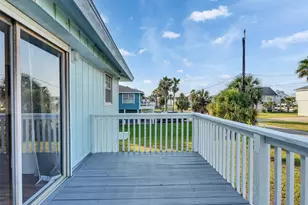 3813 Tradewinds Dr, Galveston, TX 77554 - Photo 37