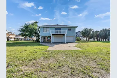 3813 Tradewinds Drive, Galveston, TX 77554 - Photo 11