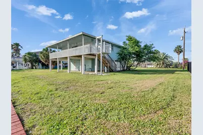 3813 Tradewinds Drive, Galveston, TX 77554 - Photo 17