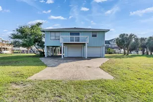 3813 Tradewinds Dr, Galveston, TX 77554 - Photo 13