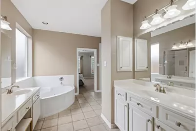 8639 Westbrook Forest Drive, Sugar Land, TX 77479 - Photo 21