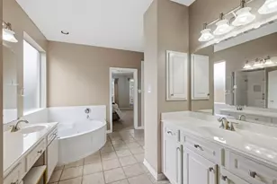 8639 Westbrook Forest Dr, Sugar Land, TX 77479 - Photo 21