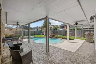 8639 Westbrook Forest Dr, Sugar Land, TX 77479 - Photo 35