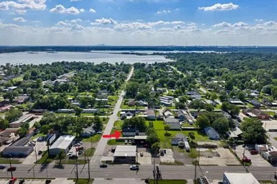 104 Avenue E, Highlands, TX 77562 - Photo 19