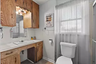 104 Avenue E, Highlands, TX 77562 - Photo 15