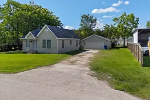 104 Avenue E, Highlands, TX 77562 - Photo 21