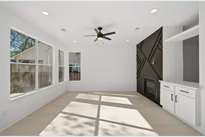 82 N Apple Spring Circle, The Woodlands, TX 77382 - Photo 13