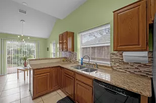 15519 Montesa Dr, Houston, TX 77083 - Photo 13