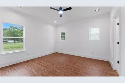 10802 Fairview Drive, Conroe, TX 77385 - Photo 19