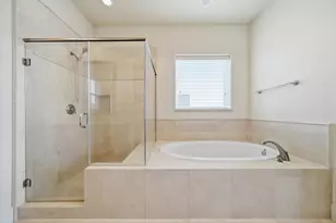 8926 Lakeshore Bend Dr, Houston, TX 77080 - Photo 25