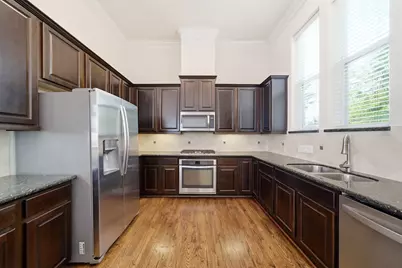 8926 Lakeshore Bend Drive, Houston, TX 77080 - Photo 15