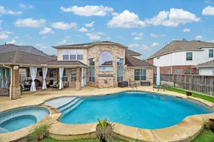 8111 Highland Green Dr, Sugar Land, TX 77479 - Photo 29
