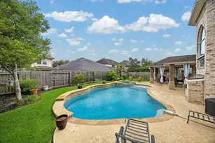 8111 Highland Green Dr, Sugar Land, TX 77479 - Photo 31