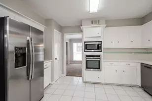 1702 Corral Dr, Houston, TX 77090 - Photo 5