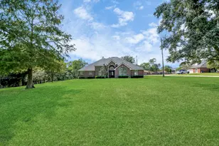 5874 Natchez Trce, Baytown, TX 77523 - Photo 3