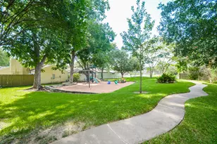 12800 Briar Forest Dr, Houston, TX 77077 - Photo 31
