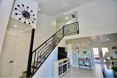 3330 Beran Drive, Houston, TX 77045 - Photo 3