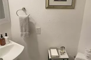 1115 Augusta Dr, Houston, TX 77057 - Photo 9