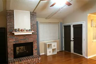 718 Silverpines Rd, Houston, TX 77062 - Photo 7