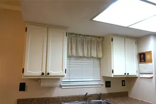 718 Silverpines Rd, Houston, TX 77062 - Photo 19