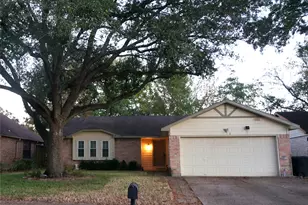 718 Silverpines Rd, Houston, TX 77062 - Photo 1