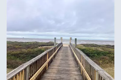 697 Overlook Drive, Crystal Beach, TX 77650 - Photo 11