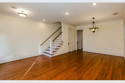 629 W 16th Street, Houston, TX 77008 - Photo 5