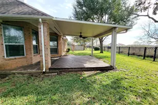 5227 Riverstone Crossing Dr, Sugar Land, TX 77479 - Photo 3