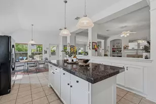 2 Camborn Pl, The Woodlands, TX 77384 - Photo 11
