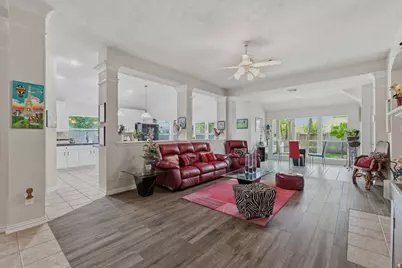 2 Camborn Place, The Woodlands, TX 77384 - Photo 7
