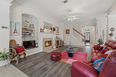 2 Camborn Place, The Woodlands, TX 77384 - Photo 5