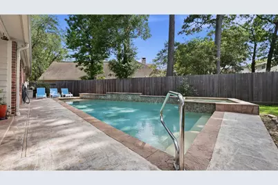2 Camborn Place, The Woodlands, TX 77384 - Photo 31