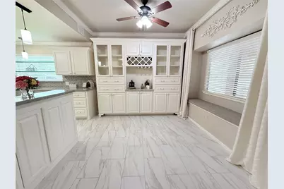 205 Peppermint Drive, Lake Jackson, TX 77566 - Photo 7
