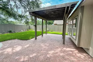 205 Peppermint Dr, Lake Jackson, TX 77566 - Photo 35